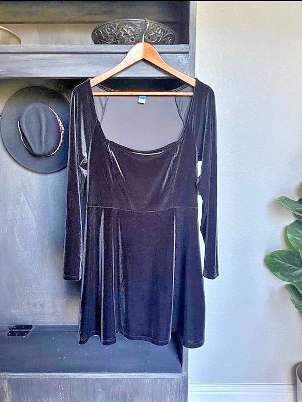 Old Navy Womens Velour Mini Dress - Fit and Flare Long Sleeve Size Large
